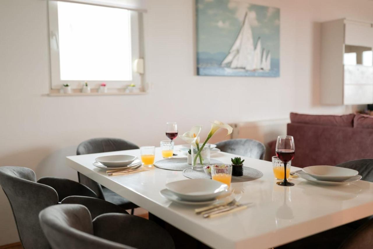 Apartman Nika Sa Jacuzzijem Zadar Exterior foto